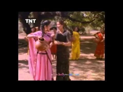 Gora Mukhda Gulabi Chunariya