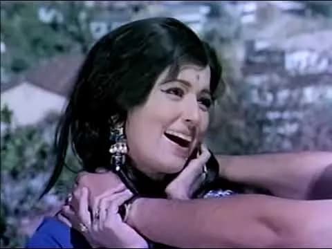 Mere Gore Ang Base Pyar